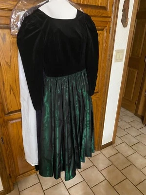 Vestido vintage de terciopelo Laura Ashley.  Talla 12 Foto 1 de 4