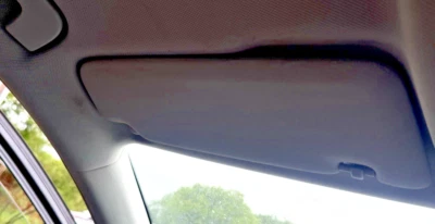 AUDI A3 2009 8P FACELIFT - NS lado del pasajero parasol Foto 1 de 2