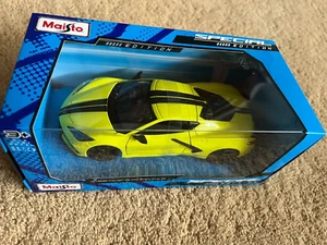 Maisto 2020 Chevrolet Corvette Stingray Coupe Z51 1:24 Scale Special Edition - Picture 1 of 3