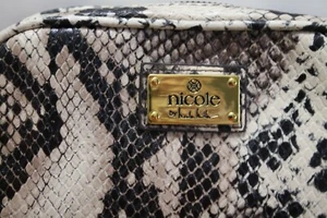 Nicole Miller NEW YORK snake pattern Cosmetic Bag NEW 7"x4.5" - Picture 1 of 8