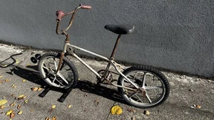 1978 RARE VINTAGE MONGOOSE MOTOMAG BMX COMPLETE BICYCLE. OG NICKEL. - Picture 1 of 9