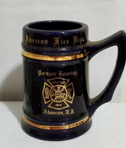 1975 Absecon NJ Engine Co. Fire Company Mug Stein Ceramic - Imagen 1 de 2