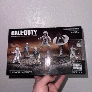 Mega Bloks - Call Of Duty - Zombies Moon Mob - Collector Construction Sets! Selten - Bild 1 von 5