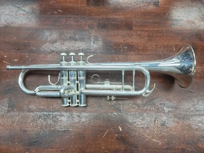 Trompeta de plata Levante LV-TR6301 serie de conciertos profesionales Bb Foto 1 de 4