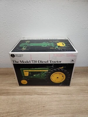 Ertl 1:16 John Deere 720 Precision Diecast Tractor - 5832 - Image 1 of 4