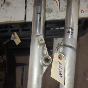 1983 Suzuki DR250D front forks - Picture 1 of 10