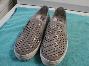 Skechers Rhinestone look Slip-On Shoes Gray/Silver - Memory foam size 8.5 Ladies - Picture 1 of 3