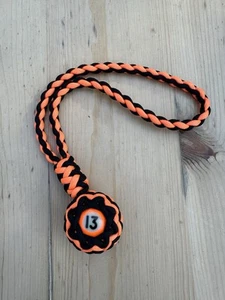 Paracord Wrapped Mini Pool Ball Number 13 in Orange And Black with Handle - Bild 1 von 10