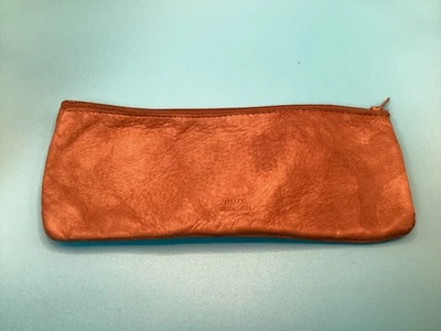 Cartera pequeña de cuero con cremallera Tilley de piel de ciervo vintage de Canadá Foto 1 de 4