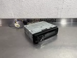 Reproductor de CD Pioneer DEH-S100UB USB auxiliar - Imagen 1 de 7
