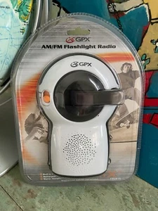 NIB GPX SportX AM/FM Flashlight Radio Model FR2815 - Picture 1 of 2
