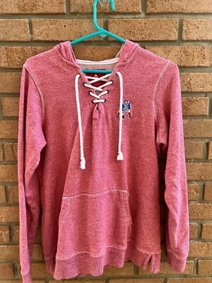Sudadera con capucha con cordones New England Patriots para mujer talla grande” Foto 1 de 4