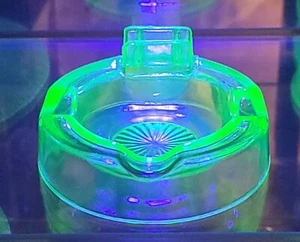 Green Uranium Glass Ashtray with Matchbook Holder - Depression Glass - Vaseline - Picture 1 of 8