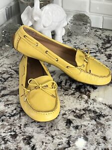 Talbots Women's 10 Shoes Loafers Leather Moccasin  Slip On  Yellow new flats