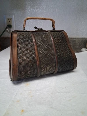 Cartera de mano boho vintage de madera y bambú inspirada en Asia DECORACIÓN Foto 1 de 4