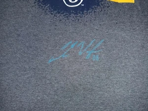 2025 Andrew Vaughn MILWAUKEE BREWERS SIGNED AUTOGRAPHED KING T SHIRT SGA SZ XL - Picture 1 of 2