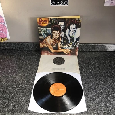 LP VINYL DAVID BOWIE ALBUM DIAMOND DOGS APL1-0576 UK 1ST PRESS 1974 EX/EX - Image 1 of 4