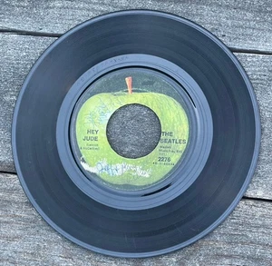 The Beatles 45 rpm HEY JUDE / REVOLUTION - Apple 2276 Vintage - ohne Hülle - Bild 1 von 2