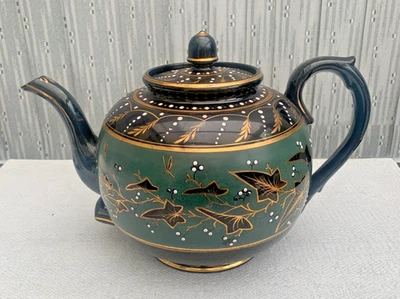 Huge 9.5" Victorian JACKFIELD Black  & Green Teapot, Ivy Leaves - Holds 7 Pints! - Image 1 of 4