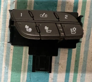 07-11 Buick Lucerne Left Driver Heated Seat Switch 25759269 Cool Memory OEM B2 - Picture 1 of 7