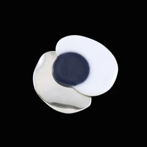 A. Michelsen & Royal Copenhagen. Sterling Silver Brooch with Porcelain. - Picture 1 of 3