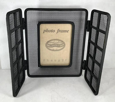 Shengyi Rustic Black Metal Folding Picture Frame - Image 1 of 4