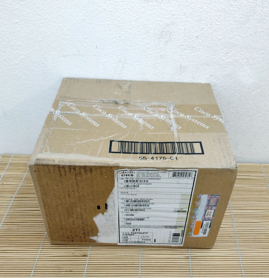 Neu Cisco IEM-3000-4SM IE 3000 4 port SFP expansion IE-3000-4TC IE-3000-8TC New - Image 1 of 1