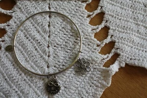 Chrysalis Expandable Bangle Bracelet with Sister Charm - Picture 1 of 5