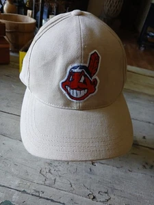 Vintage MLB Cleveland Indians CHIEF WAHOO LOGO Snapback Hat 90s Gross Cap - Picture 1 of 6