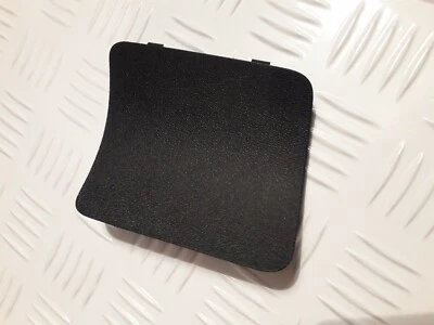 VW UP left Side Rear Light Access Cover 1S0 867 727 1S0867727 - Image 1 of 2