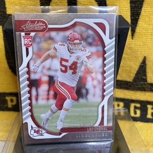 Panini Absolute 2022 - Rookies #183 Leo Chenal (RC) - Imagen 1 de 2