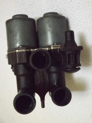 MERCEDES BENZ SLK CLK R170 W208 DUO WATER HEATER CONTROL VALVE 0018303284 - Image 1 of 4