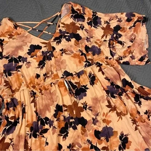 Torrid 4 Babydoll Top Peach & Black Size 26 Very Gently Worn - Picture 1 of 8