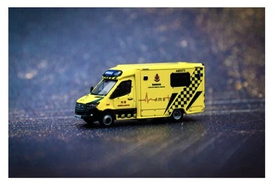 Tiny MERCEDES-BENZ Sprinter Ambulance (AM5373) - Yellow - 1/76 Scale - Image 1 of 4