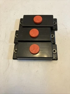 K-Line Interruttore di Controllo Rosso Momentaneo On Pulsanti di Controllo,3 Pulsanti - Foto 1 di 2