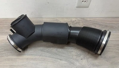 Engine Air Intake Hose for Audi A6 A7 A/T Quattro 3.0L V6 2012-2018 06E129615M - Изображение 1 из 4