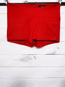 Torrid Womens Textured Shorts Size 20 Red Flat Front High Rise Back Zip - Picture 1 of 7