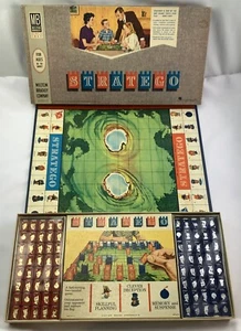 1962 Stratego Board Game by Milton Bradley Complete in Good Condition FREE SHIP - Picture 1 of 7