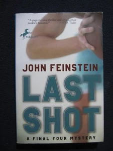 Last Shot: Mystery at the Final Four (The Sports Beat, 1) [Paperback] [Jun 27,.. - Picture 1 of 2