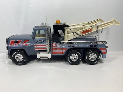 Vintage 1980s NYLINT 17" Pressed Steel 24 Hour Towing Recovery Wrecker Tow Truck - Image 1 of 4
