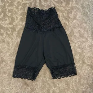 Sheilay romance biker lace short black size medium NWT - Picture 1 of 6