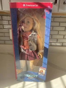 LOTE de muñecas y caja de libros Tenney Grant de 18 pulgadas American Girl, joyería, zapatos - Imagen 1 de 6