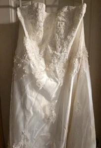 Dineh's Collection Wedding Dress, Ivory Straples Embroidered With Shawl Size 16 - Picture 1 of 19
