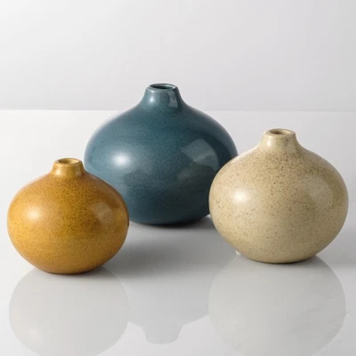 Paquete de 3 jarrones pequeños de cerámica para decoración del hogar mini florero para estante de mesa Foto 1 de 4