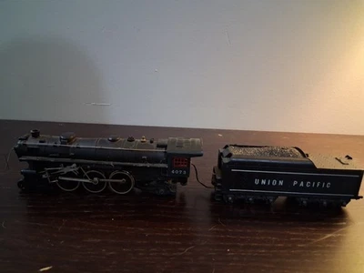 Locomotora Mantua Light Pacific Clase P-2 y Tender Union Pacific escala HO Foto 1 de 4