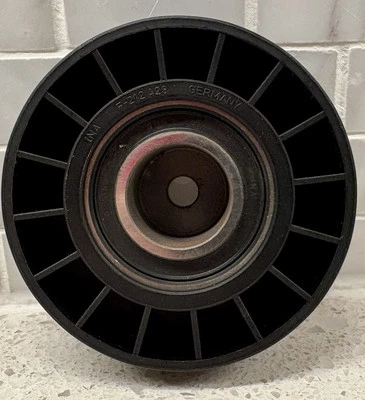 OEM NOS Saab 9000 1994-1998 900 1994-1997 Serpentine Belt Idler Pulley - Image 1 of 3