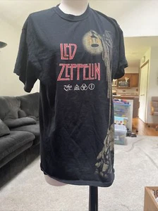 Led Zeppelin ZOSO Graphic Black Short Sleeve T Shirt SizeLarge - Picture 1 of 5
