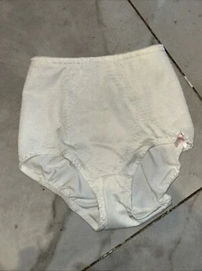 Mutandine intimo donna senza marchio bianco sporco control top pancia sculacciate Small - Foto 1 di 4