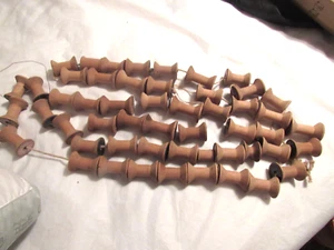 52 bobine di filo di legno vuote vintage varie - Foto 1 di 2