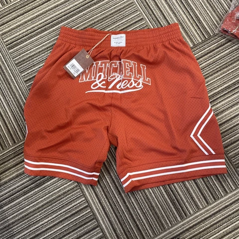 NEW MITCHELL AND NESS TEXAS LONGHORNS COLOR WAY BOLD M&N SHORT 2XL Cover
